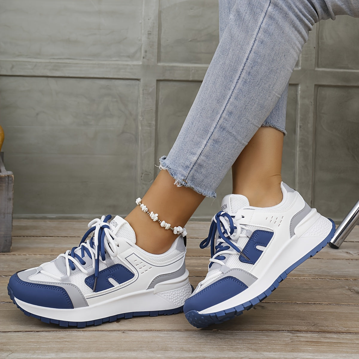 Damesmode Sneakers Met Een Hoogte Van Ongeveer De Hiel - Ademend Bovenste Deel Van Stof, Eenvoudige Neus, Vetersluiting, TPR Zool, EVA Inzool - Casual Atletische Schoenen Voor Alle Seizoenen