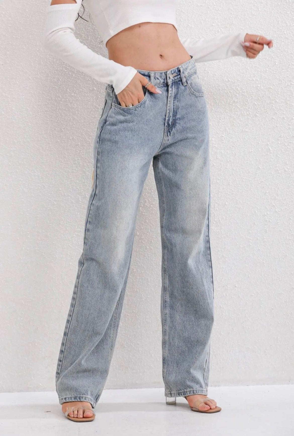 ISA | Rett Ben Jeans